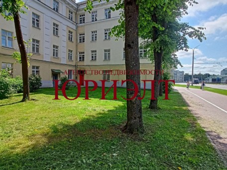 Гагарина, 1
